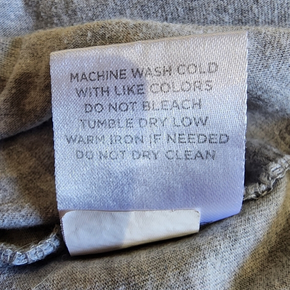 Unspeakable Red And Gray "Crouching Icon" 3/4 Sleeve Raglan Tee Shirt Youth L - Picture 10 of 10